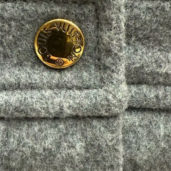 Authentic Louis Vuitton Gray and White Mini Skirt - Picture 6 of 6